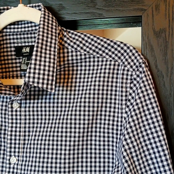 🌐 H&M Mens Button Down Navy & White Plaid Long Sleeve Shirt M - Picture 2 of 5